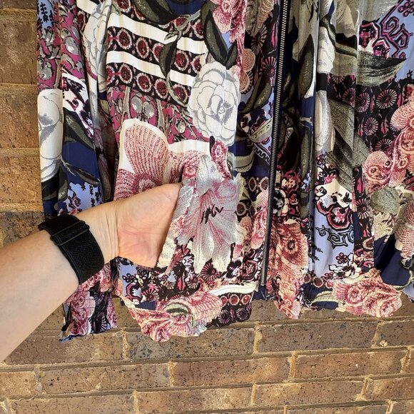 Chico's Size 2 Women's Reversible Shirred Bomber Jacket Floral Romantic L/XL - Picture 9 of 9